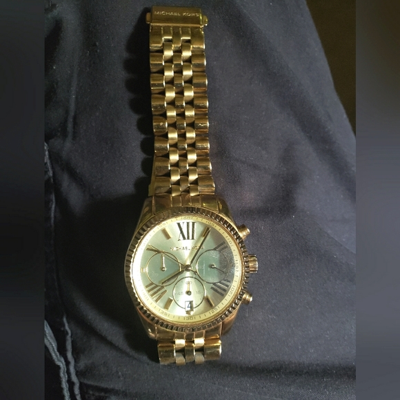 Womens Michael Kors watch - Picture 5 of 6